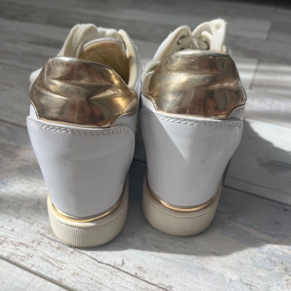 sneakers - Picture 4 of 8